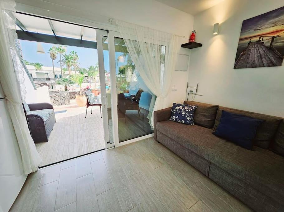 Apartamento Taisa Playa Roca Costa Teguise Exteriör bild